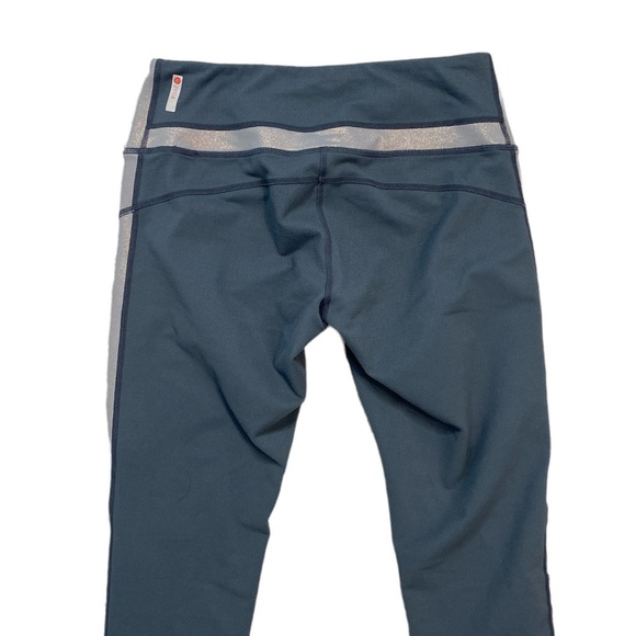 Zella Gray Metallic Trim Active Wear Leggings - Picture 4 of 5